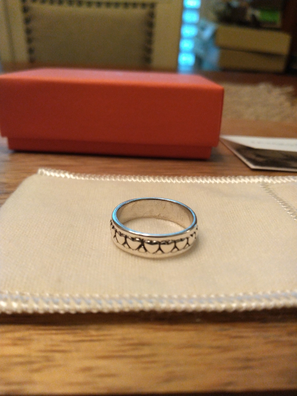 James Avery Retired Eternity Hearts band ring in size 5